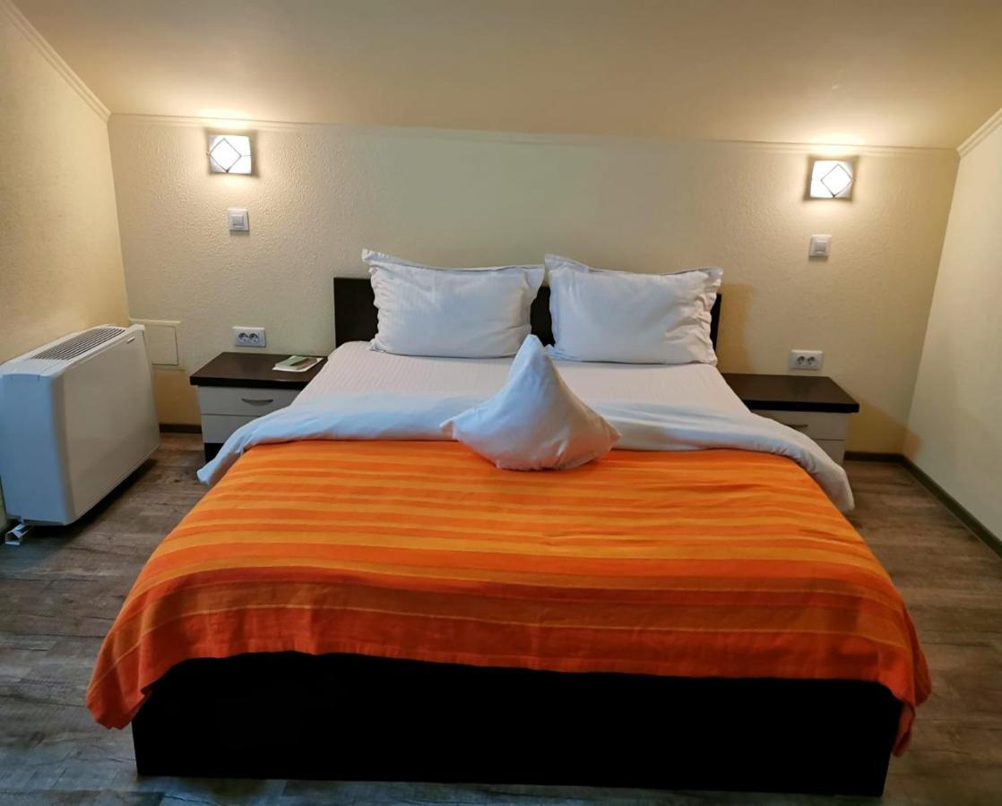 Casa Maria Magdalena Motel Lipova Eksteriør billede